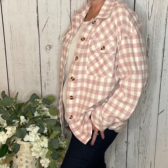 entro Jackets & Blazers - Flannel Shacket